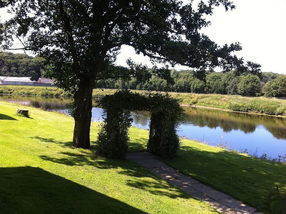 Macdonald Tickled Trout Hotel Preston  Exteriér fotografie